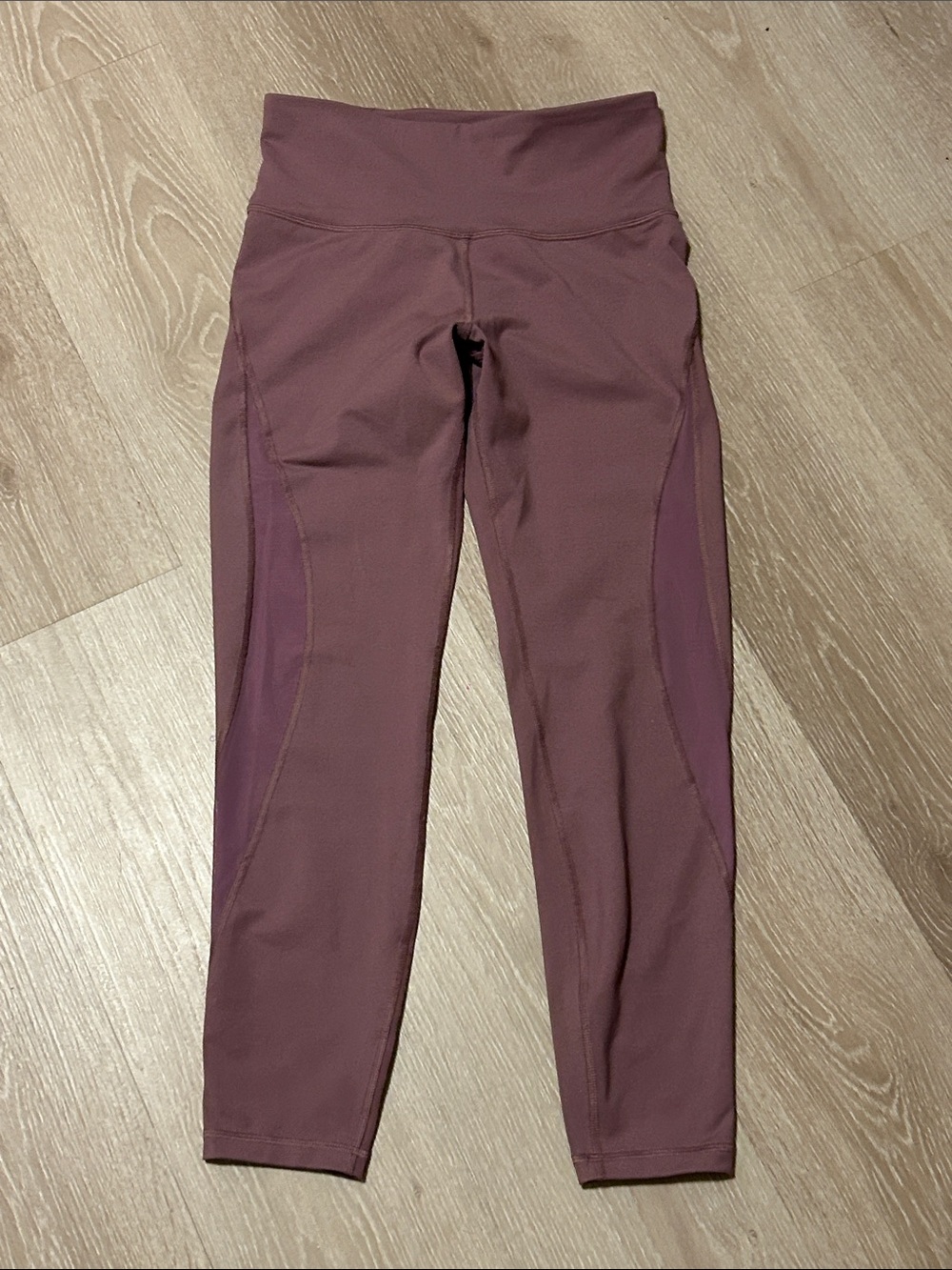Old Navy Mauve Go Active High Waisted Mesh Accent Leggings Sz Medium